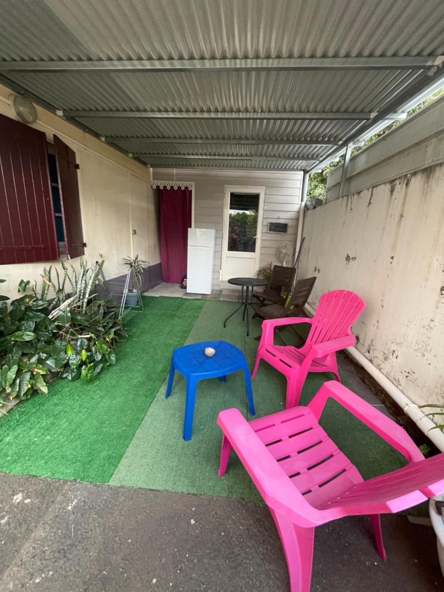 Mobilhome Pour 2 Personnes Le Tampon Buitenkant foto